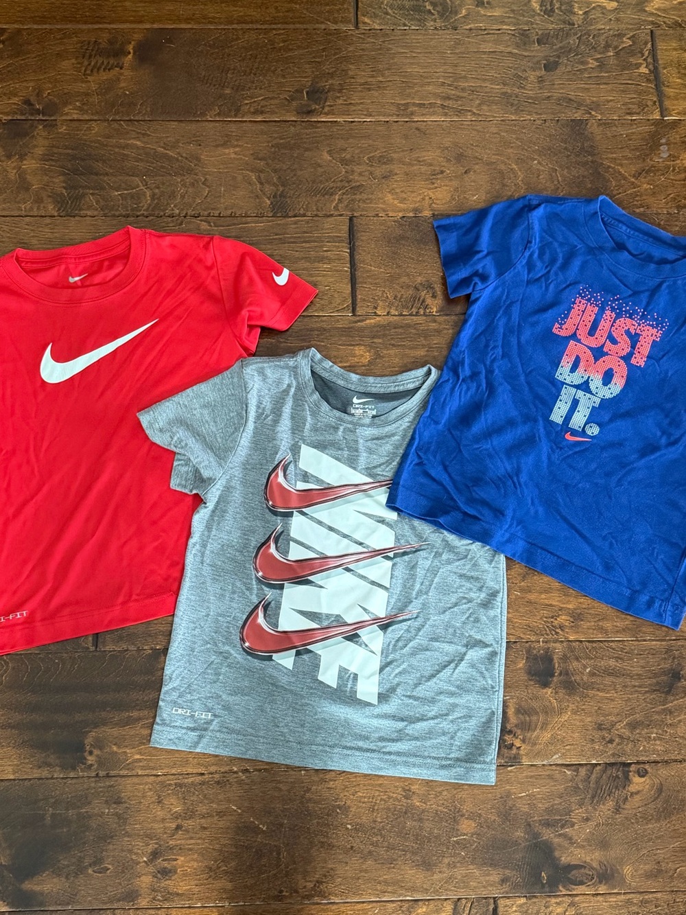 Nike Kids' Short Sleeve Tees - 3 Total